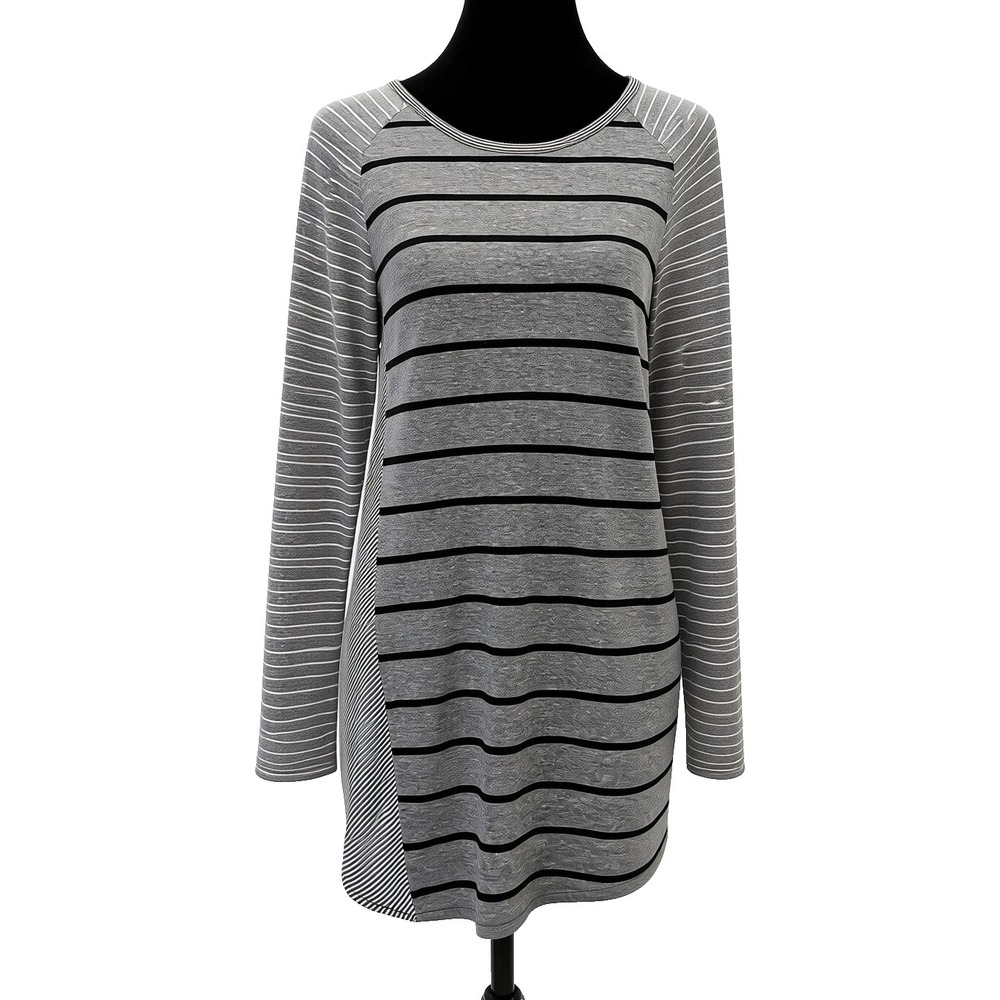 Anthropologie Three‎ Feathers Womens Crew Neck T-Shirt Top Medium Gray Stripe